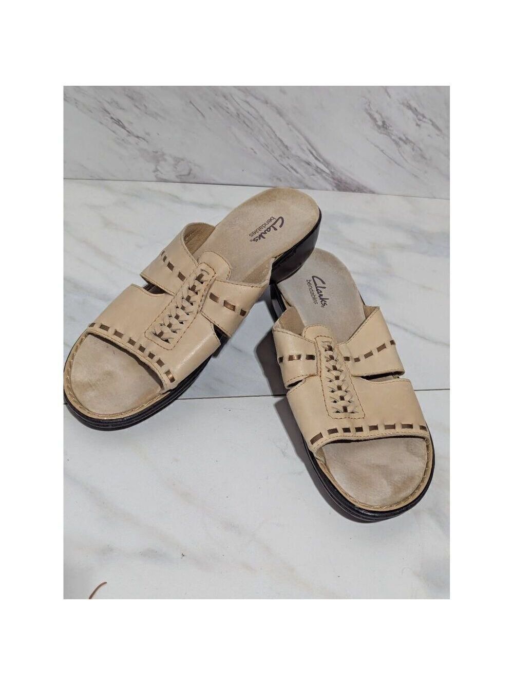 Clarks Women's Tan Solid Leather Slip-On Comfort Sandals Size 9M EUX
